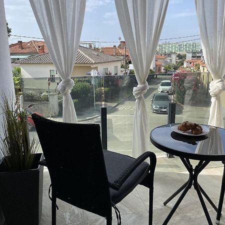 Giovanna Apartment With Terrace And Free Parking Pula Buitenkant foto