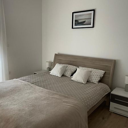 Giovanna Apartment With Terrace And Free Parking Pula Buitenkant foto