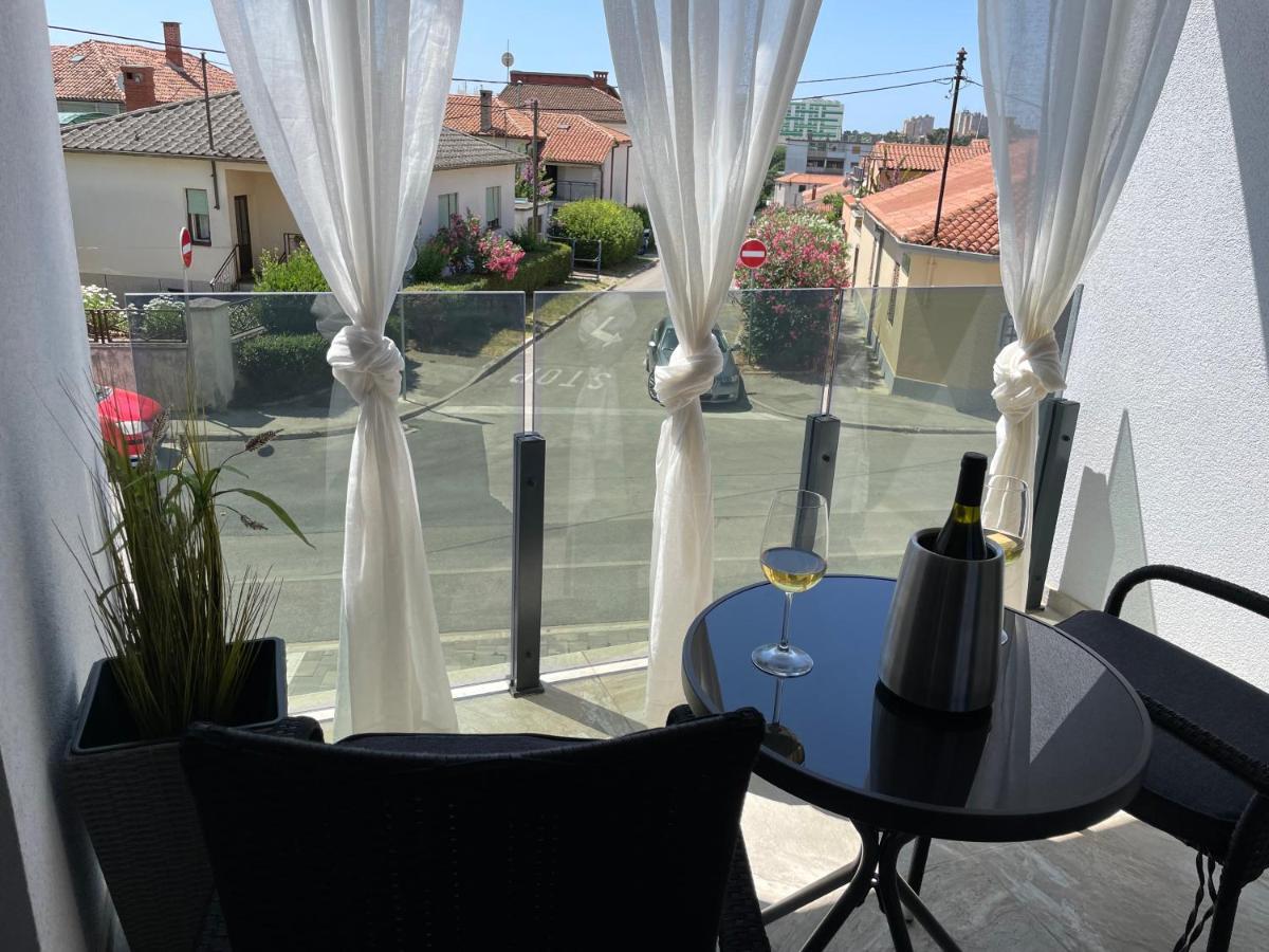 Giovanna Apartment With Terrace And Free Parking Pula Buitenkant foto